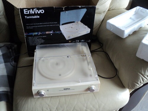Envivo vinyl record player