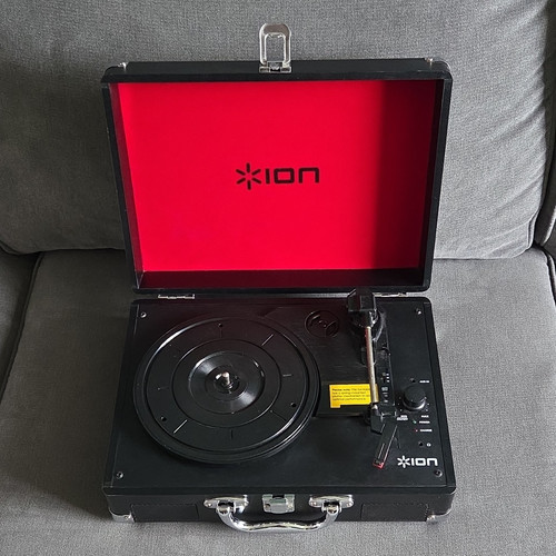 Record player ion vinyl - ion, motion