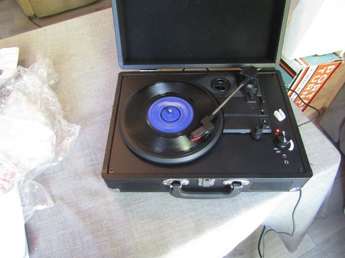 Portable black case turntable - case,