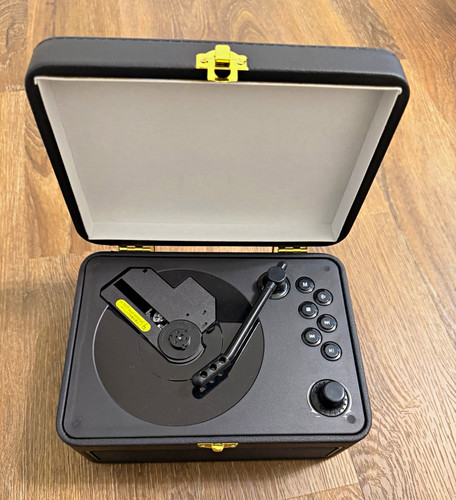 Black suitcase style turntable - black, suitcase-style